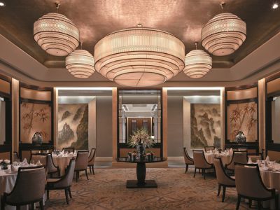 酒店家具定制廠家-酒店家具材質(zhì)里的櫸木有哪些優(yōu)缺點(diǎn)