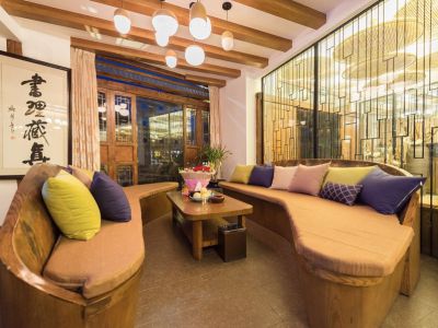 涂裝工藝對(duì)定制酒店家具有何影響？